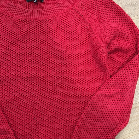 Red Women’s Knit Sweater. Size Medium - Picture 3 of 6